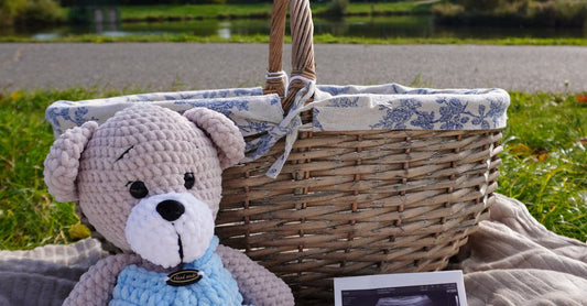 Labor Day Pregnancy Announcement Ideas for a Sweet End-of-Summer Reveal